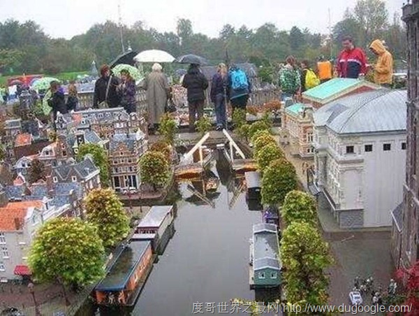 全球最小城市居民都是寸把高 荷蘭馬德羅丹小人國