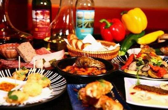 世界三大烹飪王國,百菜百味的中國美食位居首位