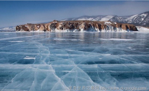 貝加爾湖是世界淡水儲(chǔ)量最大湖 透明度達(dá)40.8米