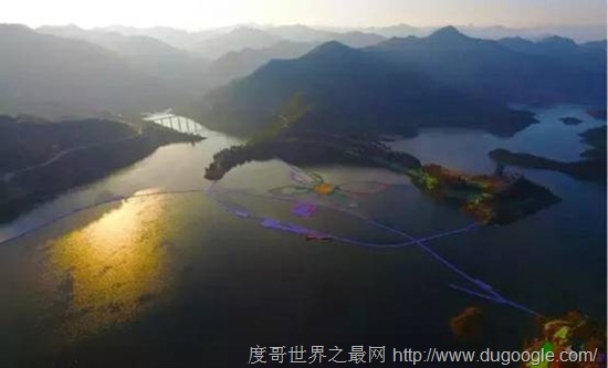 全球最長(zhǎng)水上漂浮棧道 貴州羅甸紅水河已申吉尼斯紀(jì)錄