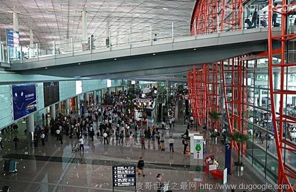 北京首都國際機場3號航站樓，中國面積最大單體建筑，世界最大單體航站樓