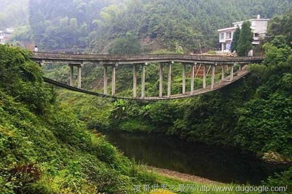 中國最特別的一座橋，湖南洞口淘金橋外觀獨特而且更省材料