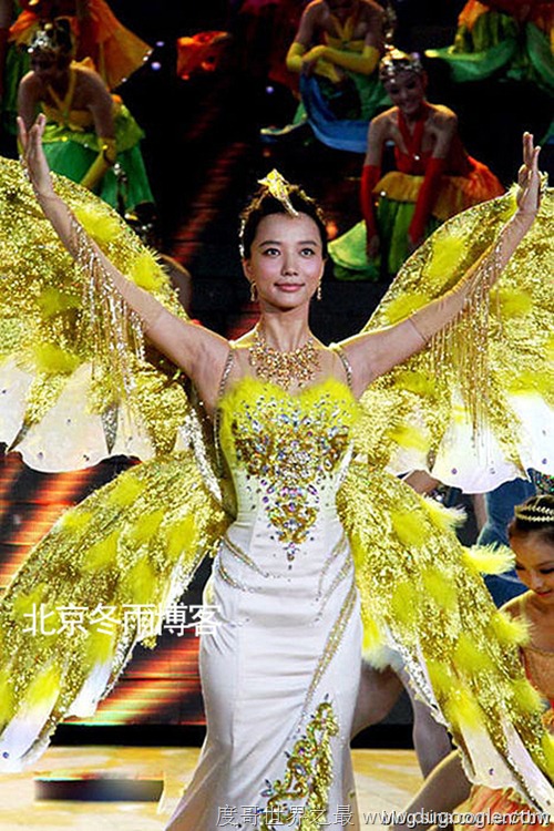 2016年金鷹女神確定：唐嫣當(dāng)選新一任金鷹女神（附歷屆女神造型）